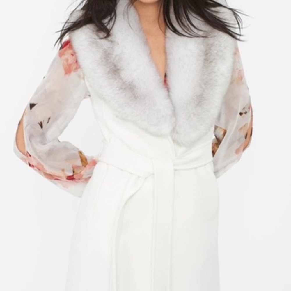 White House Black Market white vest with Gray Fur Collar